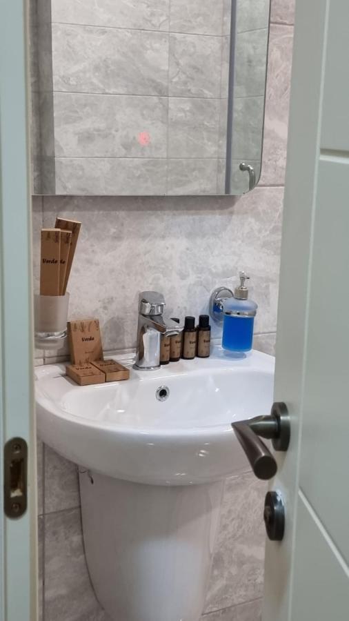 Gg Aparthotel Batoemi Buitenkant foto
